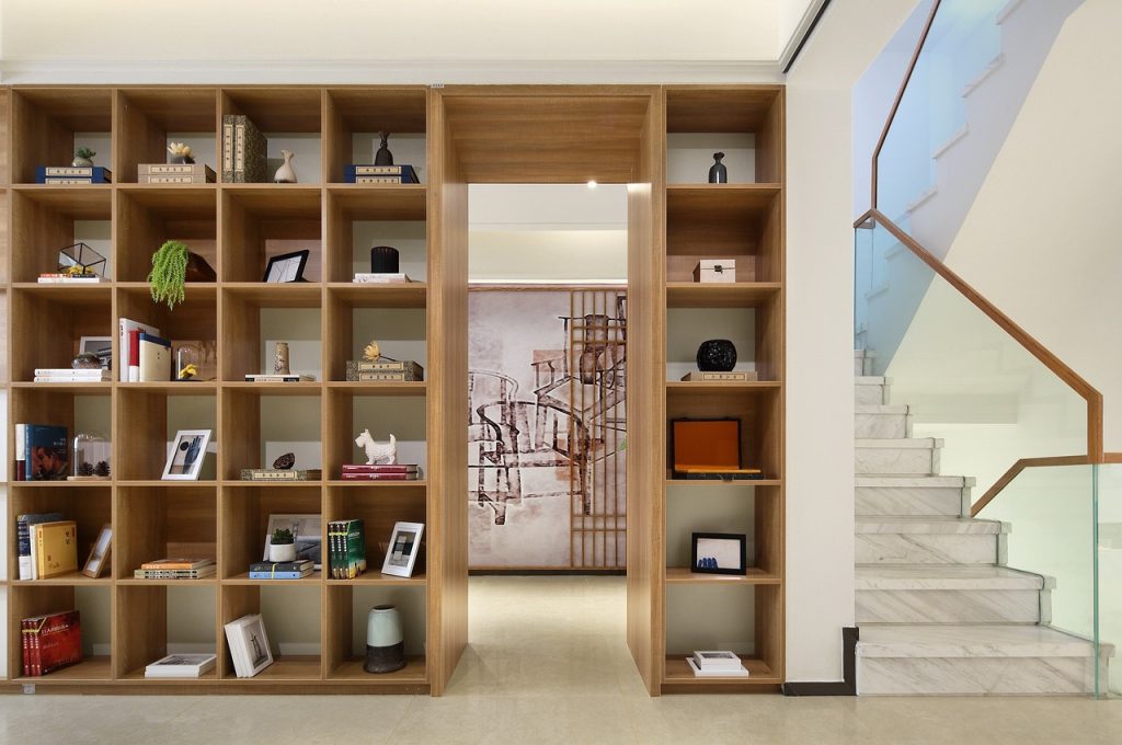 bookshelf, indoors, inside-3059815.jpg